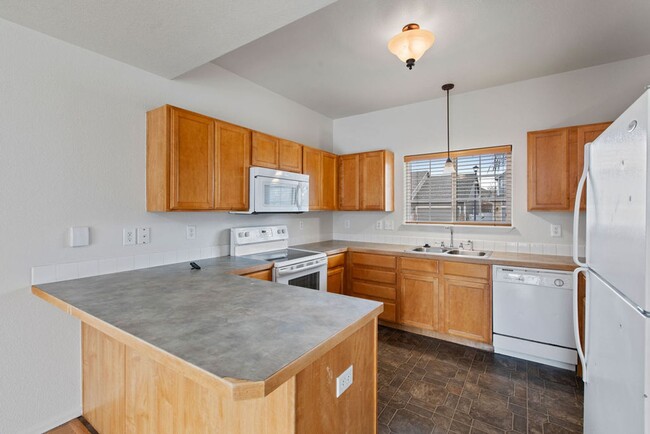 Building Photo - Spacious 4-Bedroom Home in North Fort Collins