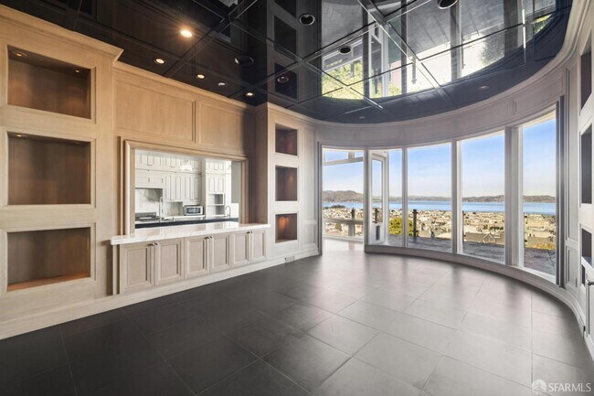 Building Photo - 2336 Broadway