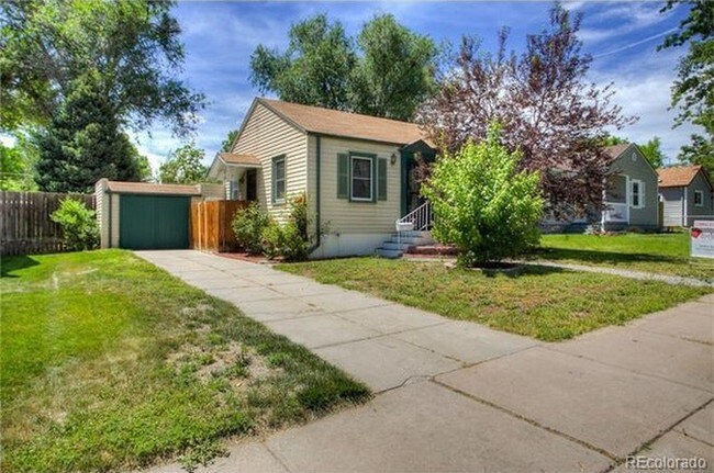 Building Photo - 2317 S Downing St