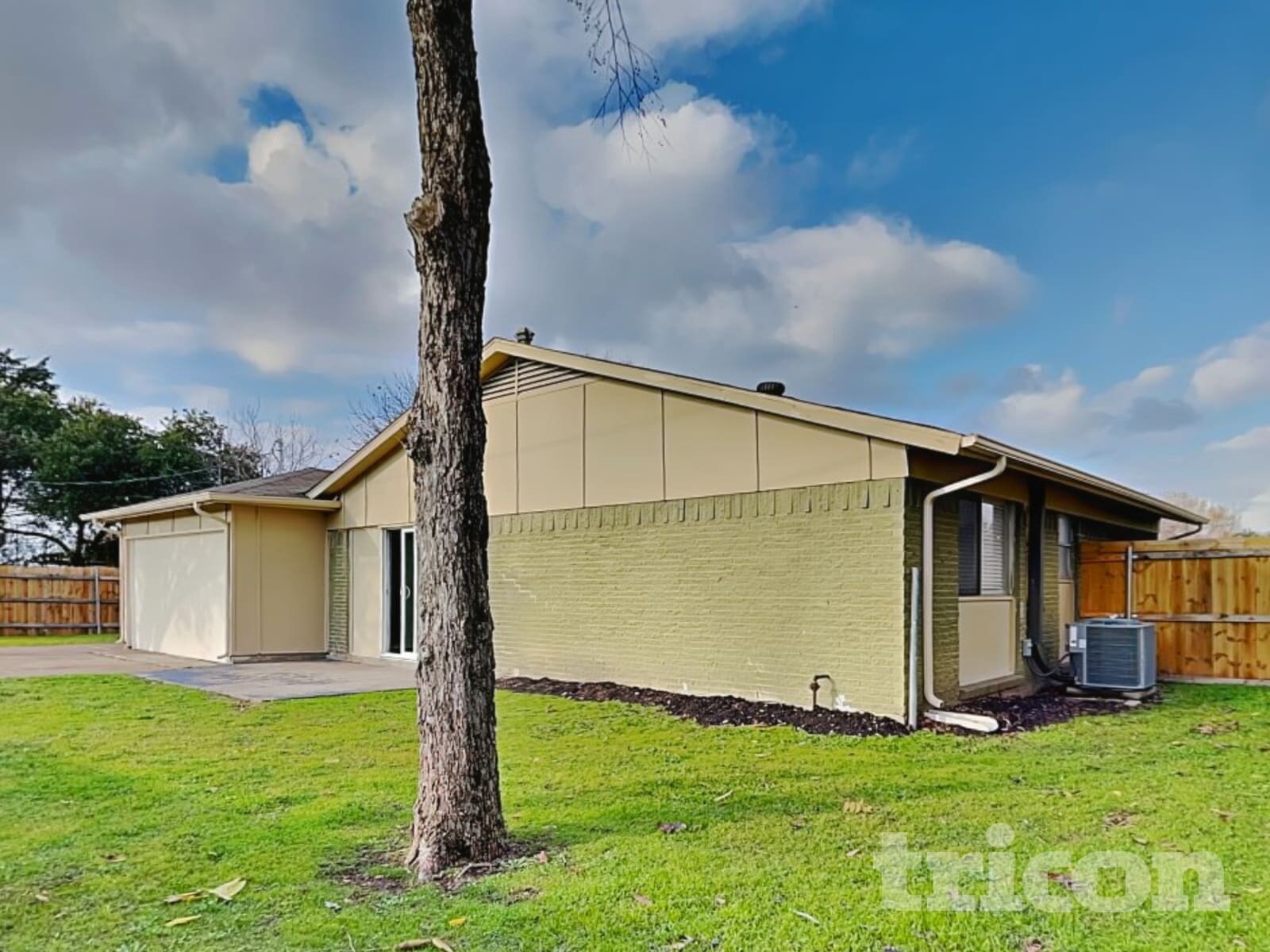 Building Photo - 1142 Shady Glen Circle Richardson TX