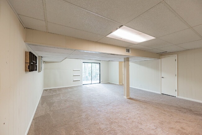 Building Photo - $500 OFF THE FIRST MONTH'S RENT WITH A LEASE SIGNED BY JULY 24TH!!!