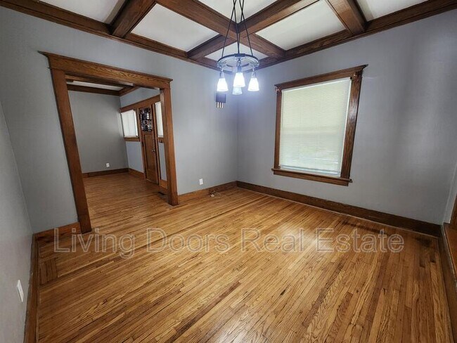 Building Photo - 1811 S 23rd St