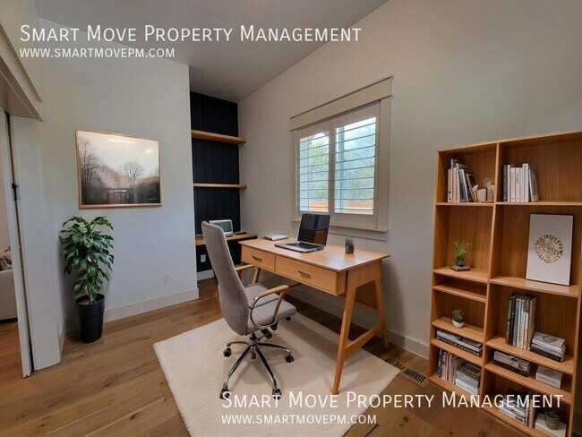 Building Photo - 2463 N Ashgrove Ln