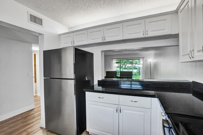 Building Photo - 1403 Congressional Way
