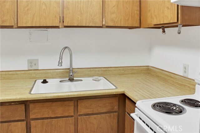 Building Photo - 600 E Sierra Madre Blvd