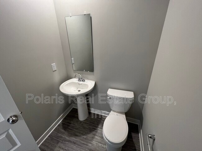 Building Photo - 3085 Gibbert Ln