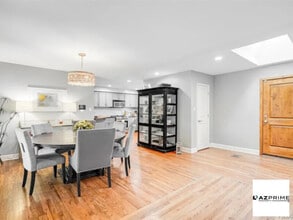 Building Photo - Single Family Residence