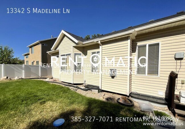 Building Photo - 13342 Madeline Ln W