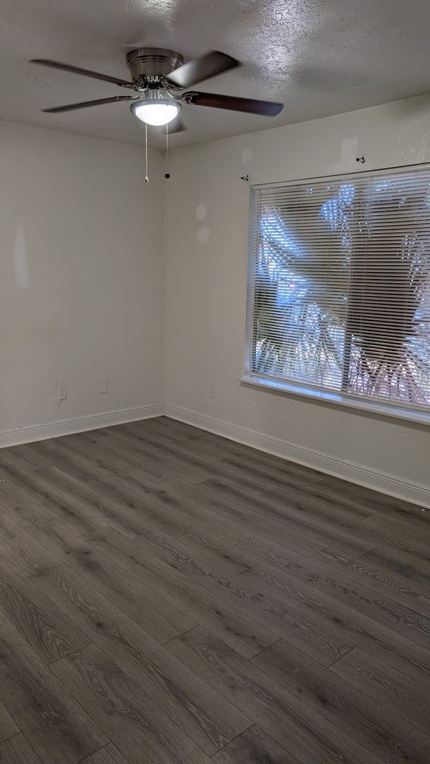 Building Photo - Two Bedrooms with terrace and fenced patio. Move in Special: Move before January 31sth for a secu...