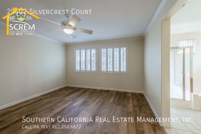 Building Photo - Three Bedroom + Loft Townhome in Gated Com...