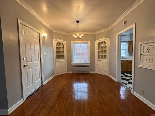 Building Photo - 909 Lincoln Ave