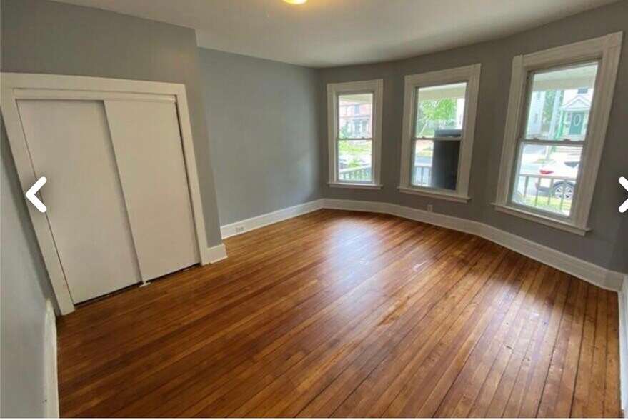 Bedroom 1 - 69 Henry St