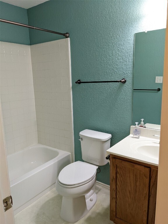 Building Photo - 17518 Wiseman Dr