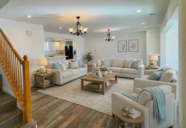 Building Photo - Home in Hillside Corona
