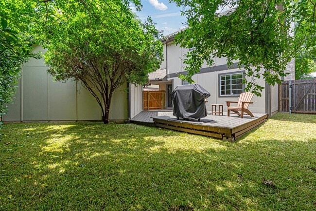 Building Photo - 2207 Shoalmont Dr