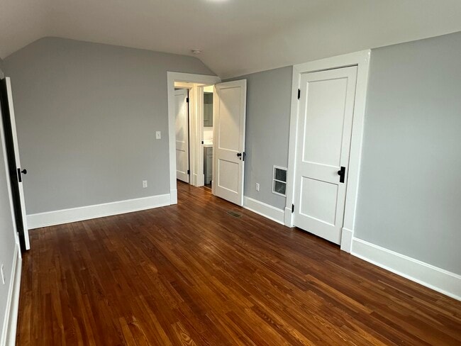 Building Photo - 504 Gibson Ave