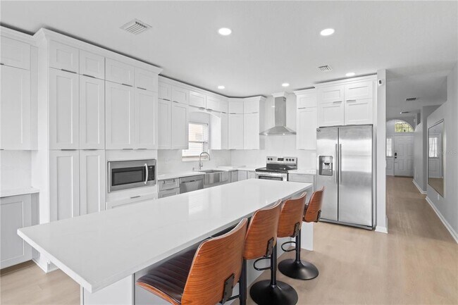 Building Photo - 13646 Hawk Lake Dr