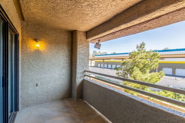 Building Photo - VIZCAYA CONDO
