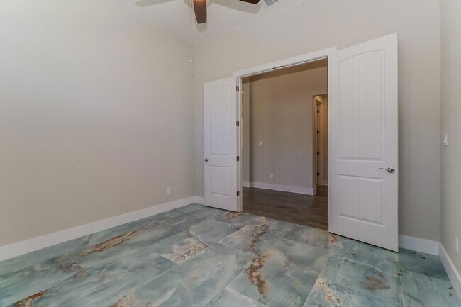 Building Photo - 6101 Antelope Well Ln