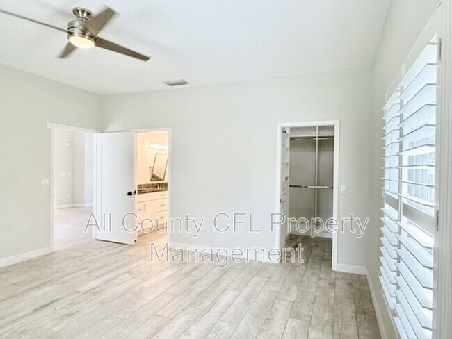 Building Photo - 2408 Corrine Dr