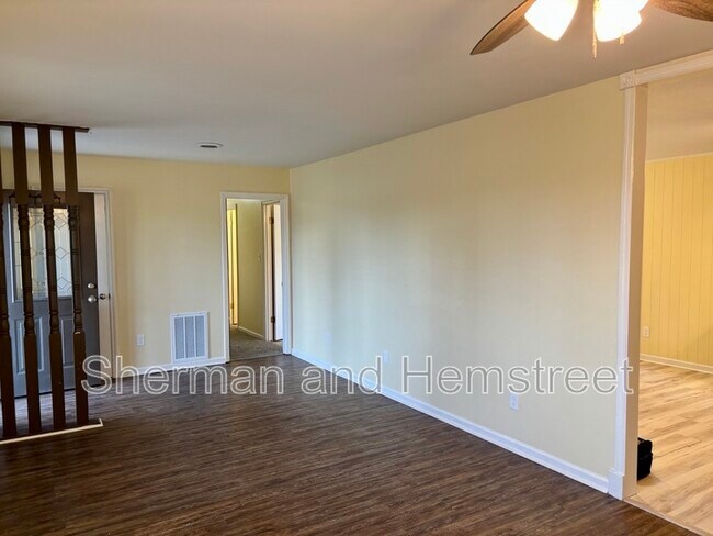 Building Photo - 263 Fairfax Pl