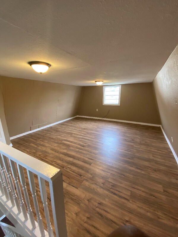 Building Photo - 1543 Murl St