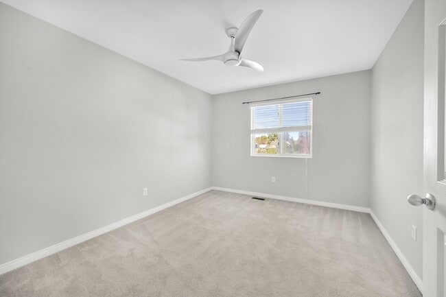 Building Photo - 1550 Cinnabar Dr