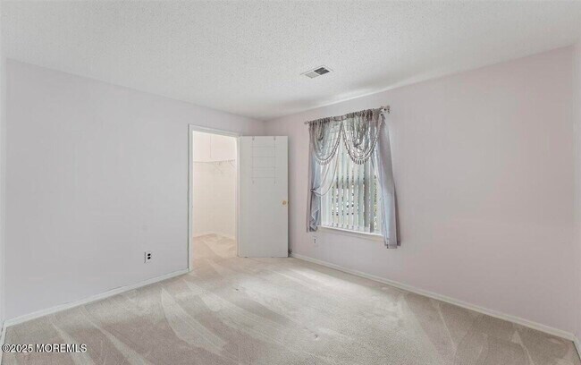 Building Photo - 19 Augusta Ct