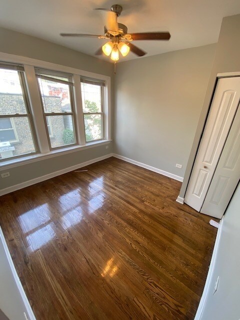 Building Photo - 5114 N Kimball Ave