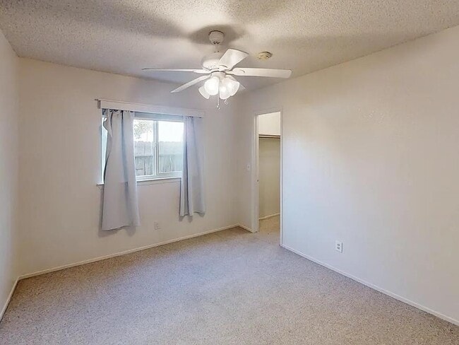 Building Photo - 6314 N Barcus Ave