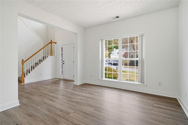 Building Photo - 2254 Caneridge Trail SW