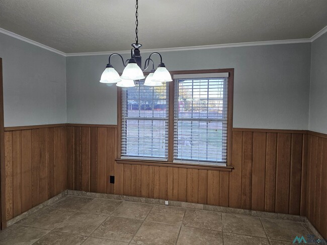 Building Photo - 2305 North Dr