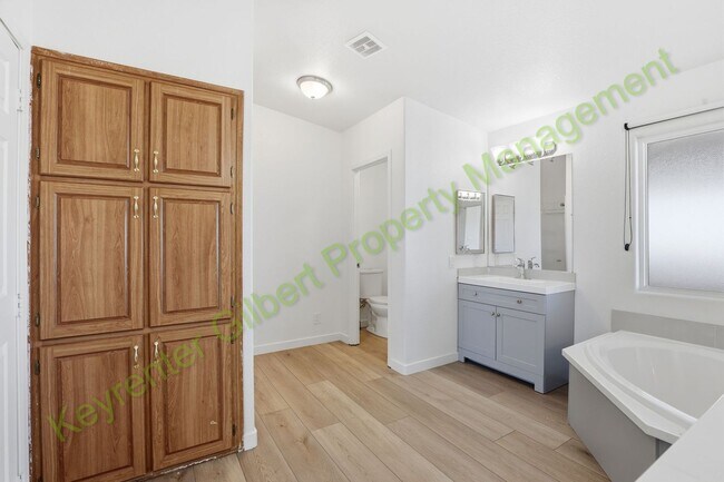 Building Photo - Stunning Queen Creek Ranch Home on 5 Acres – Horse & Livestock Friendly!