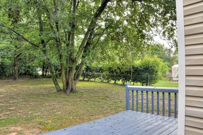 Building Photo - 531 Tubman St