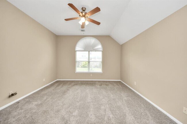 Building Photo - 1603 Martin Lake Dr
