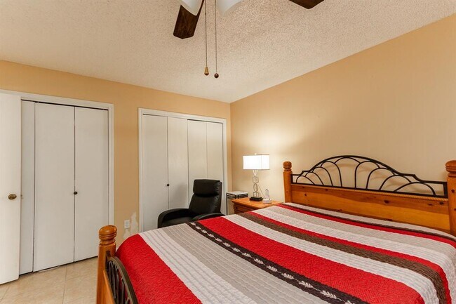 Building Photo - 3111 Windmill St