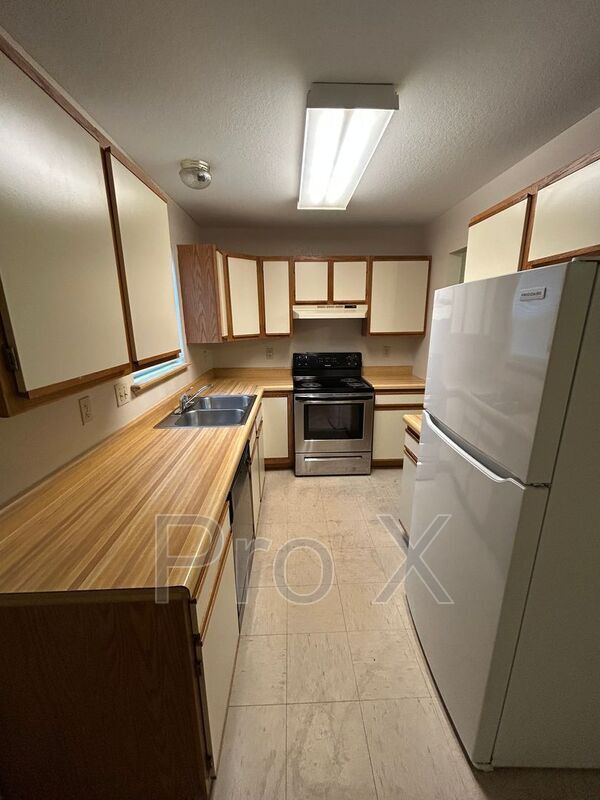 Building Photo - 1364 E Sequoyah Ct