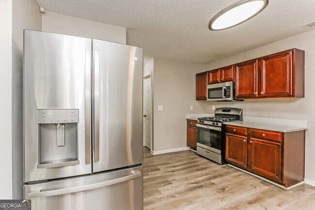 Building Photo - 3943 Riverside Pkwy