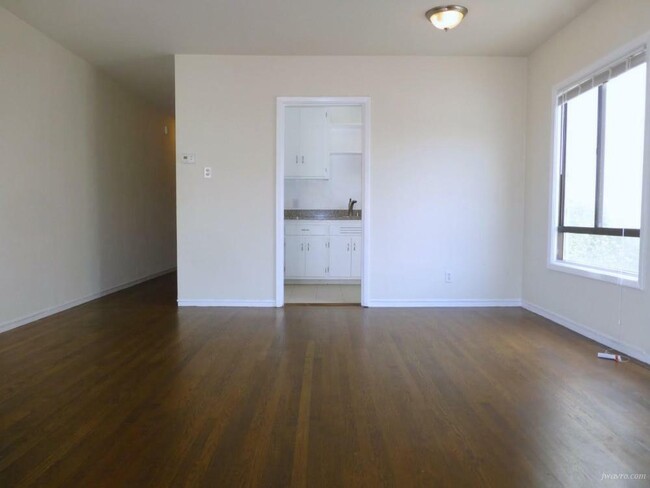 Building Photo - 80 Terra Vista Ave