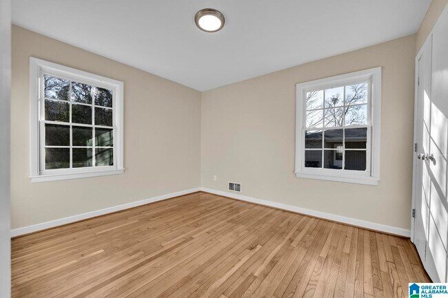 Building Photo - 101 23rd Terrace NW