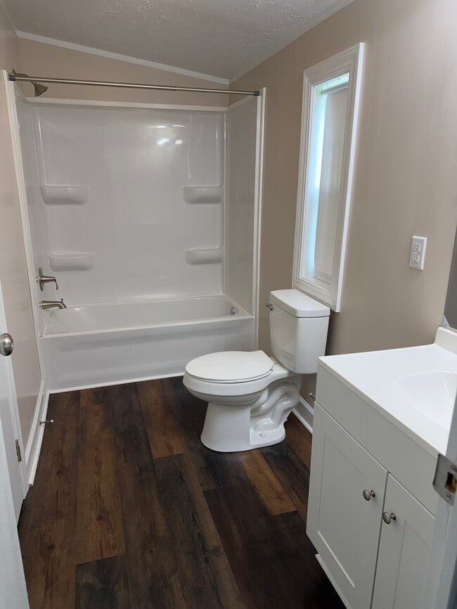 Building Photo - 230 Hibiscus Ln