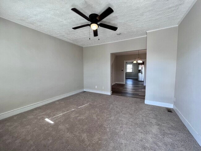 Building Photo - 410 Walcott Rd