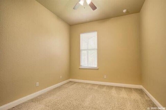Building Photo - Beautiful 4-Bedroom Home in Willow Oaks Plantation