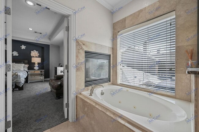 Building Photo - 5211 Mission Ave