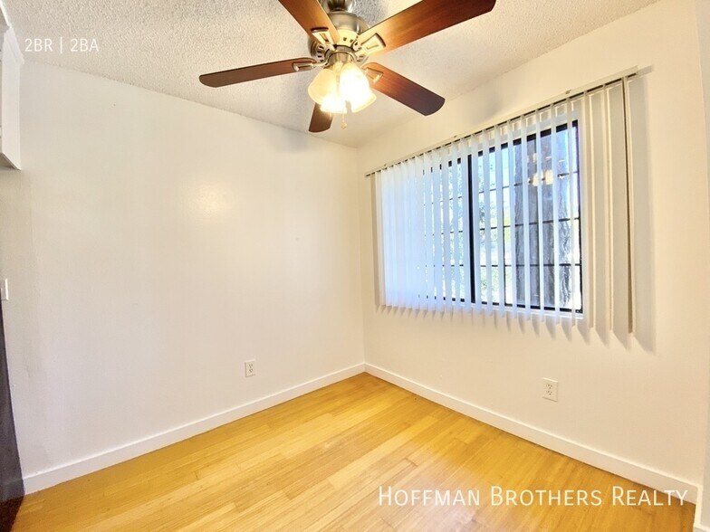 Building Photo - 9801 Tabor St