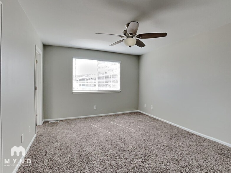 Building Photo - 5912 S Tempe Way