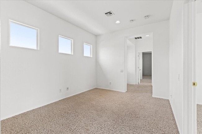 Building Photo - Coming Soon: 3 Bd, 3 Bth, Entertainer's Ki...