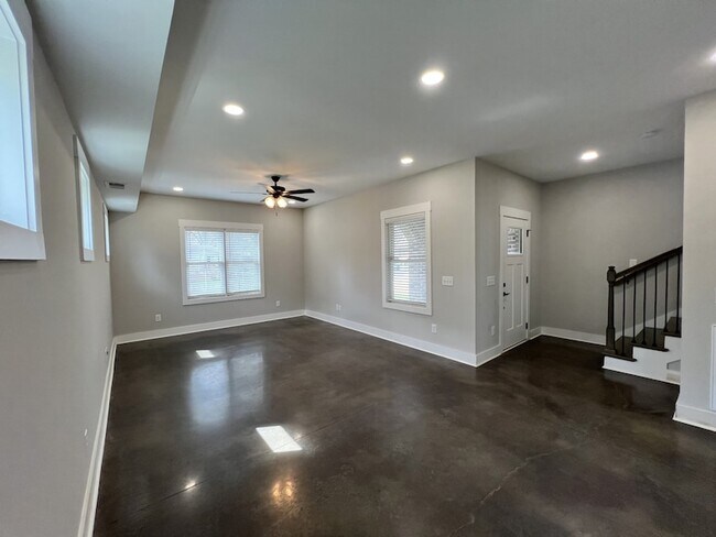 Building Photo - 101 Portland Blvd