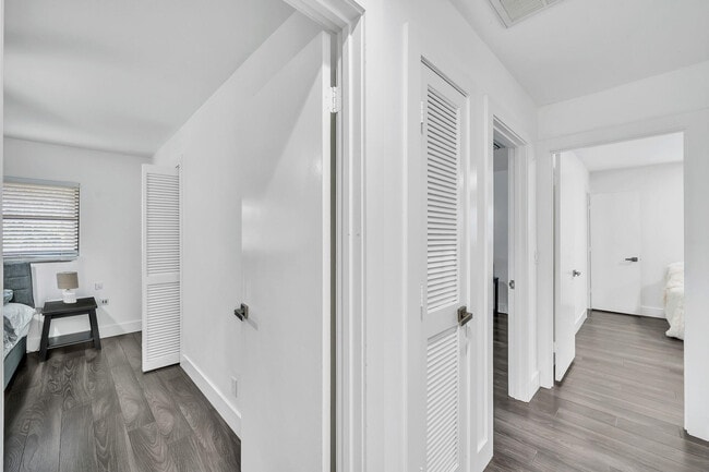 Building Photo - 10962 57th Pl S