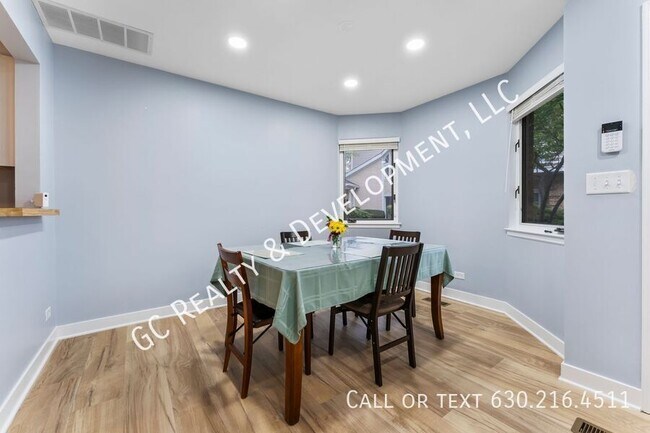 Building Photo - 1227 Ranchview Ct